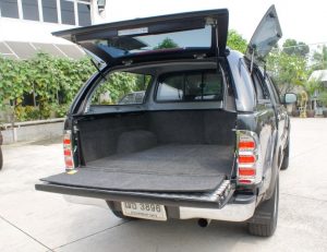 toyota hilux canopy