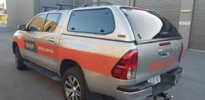 toyota_hilux_delux_canopy